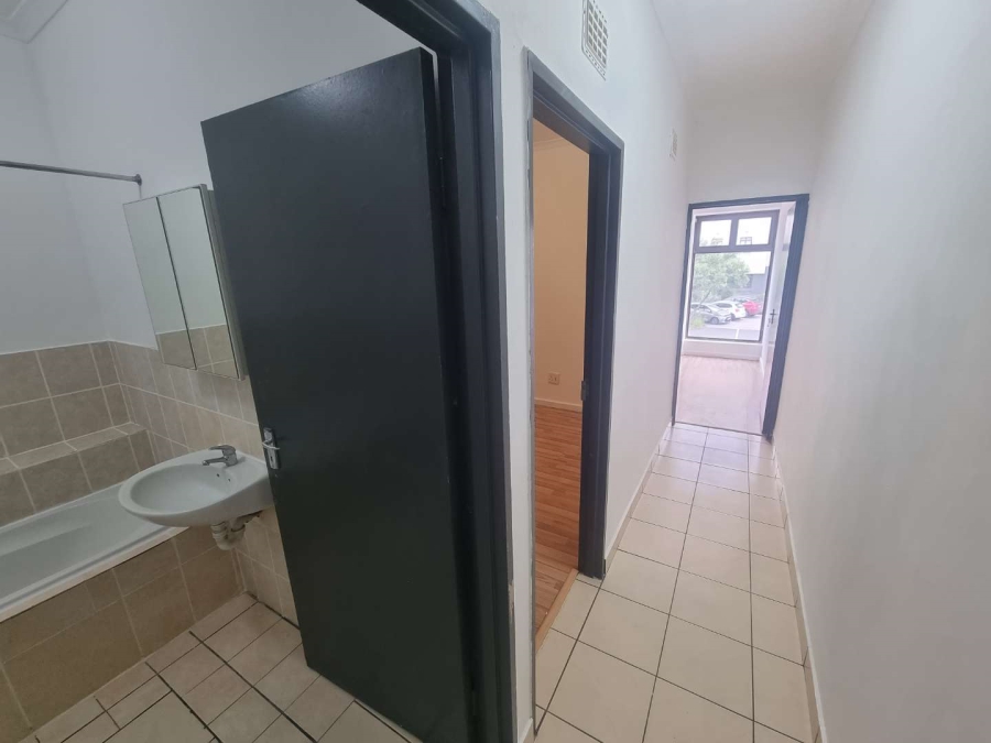 To Let 2 Bedroom Property for Rent in Observatory Western Cape